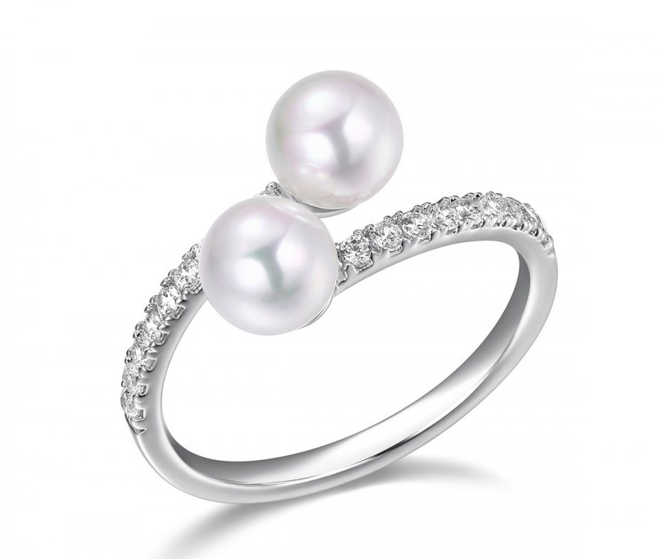 BAGUE EN ARGENT RHODIÉ SERTI DE PERLES D'EAU DOUCE ET DE CUBIQUES ZIRCONIAS - PJ R4AQA497AC - REIGN